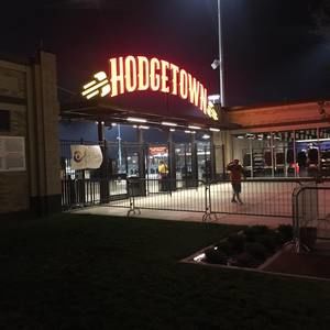 Meet your Posher, Gregory